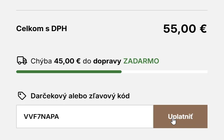 Pole Darčekový alebo zľavový kód v zhrnutí košíka Kabelečky.sk a kurzor na tlačidle Uplatniť