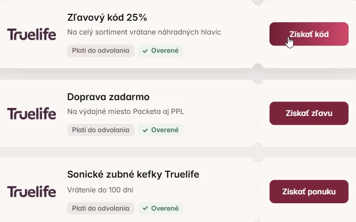 Truelife: karta kódu so zľavou 25 % a kurzor v tvare ruky na tlačidle