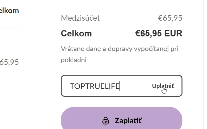 Súhrn košíka Truelife s kódom napísaným v poli a fialovým tlačidlom Zaplatiť