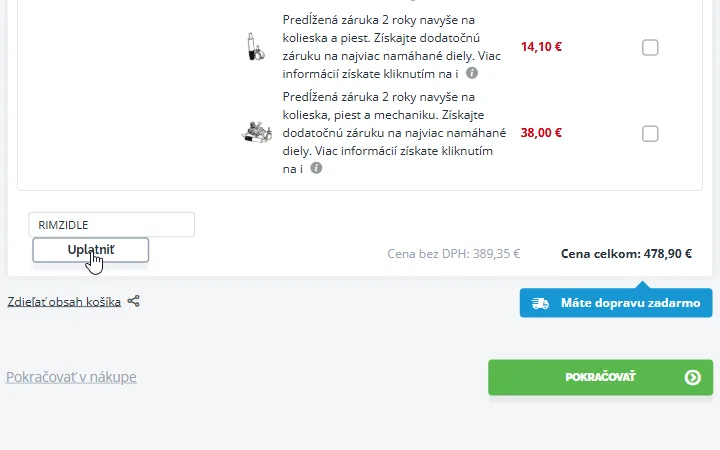 Pole na kupón pod predĺženými zárukami a kurzor na tlačidle Uplatniť v košíku Kancelarskestolicky.com
