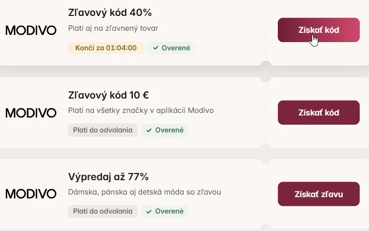Karty Modivo so zľavovým kódom, kódom do aplikácie a výpredajom, kurzor na tlačidle Získať kód